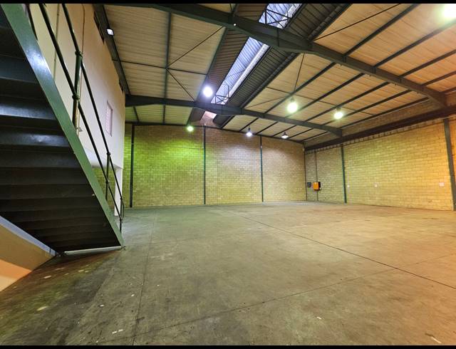 518M² WAREHOUSE TO LET IN LINBRO PARK